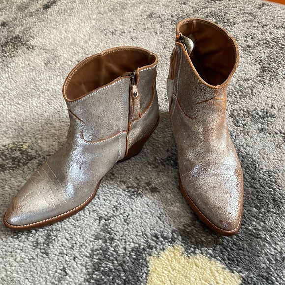 SOLD - Chuckies New York Silver Cowboy Boots - Picture 1 of 8